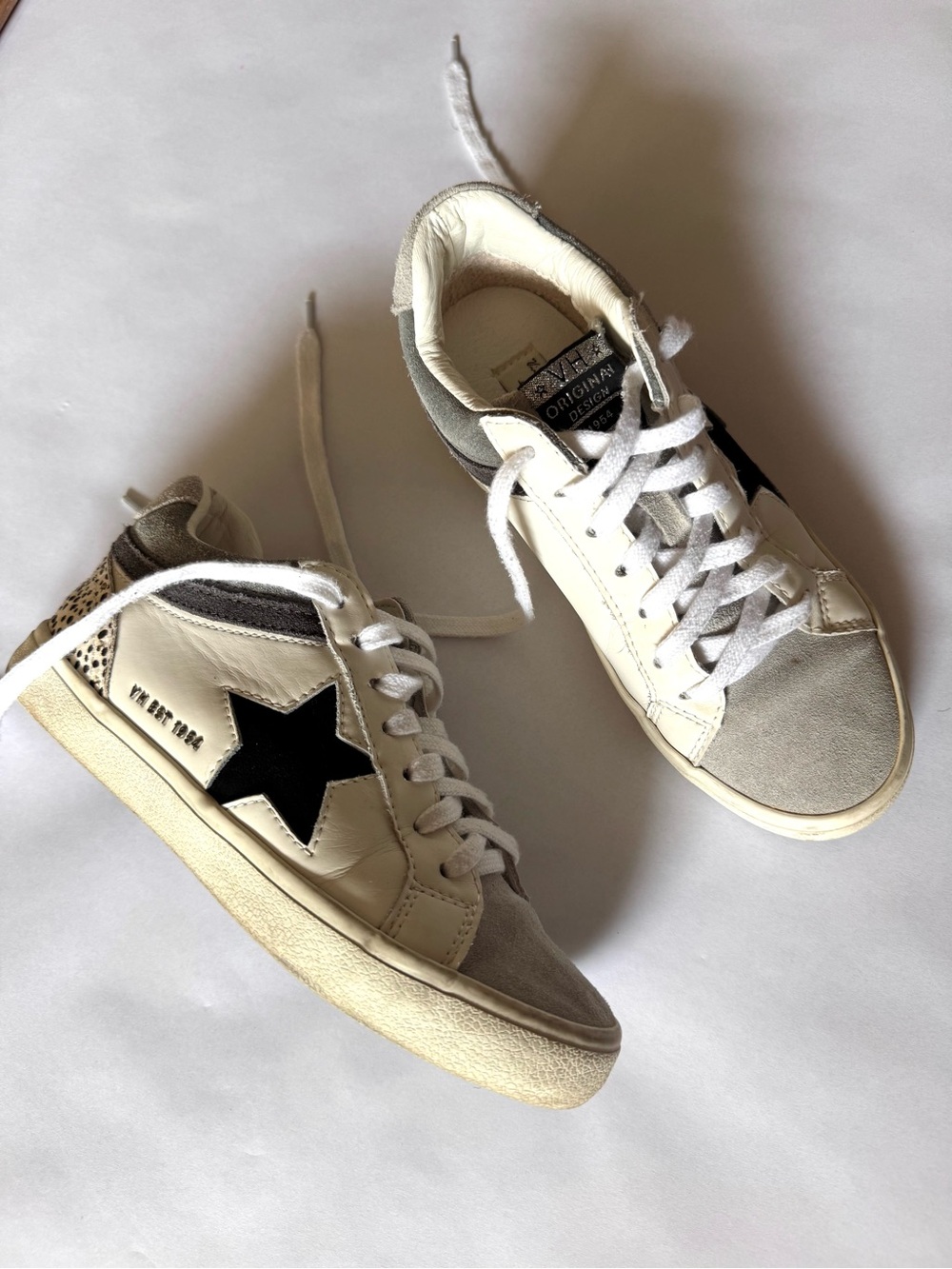Vintage Havana Star Sneakers White Leather Black Star Low Top Shoes Women’s 7